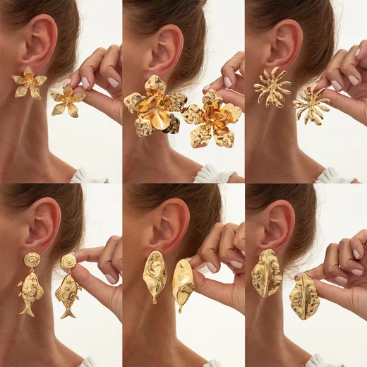 Gold Flower Earrings - 1